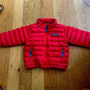 Patagonia puffer 12-18 month. Runs big. Perfect condition